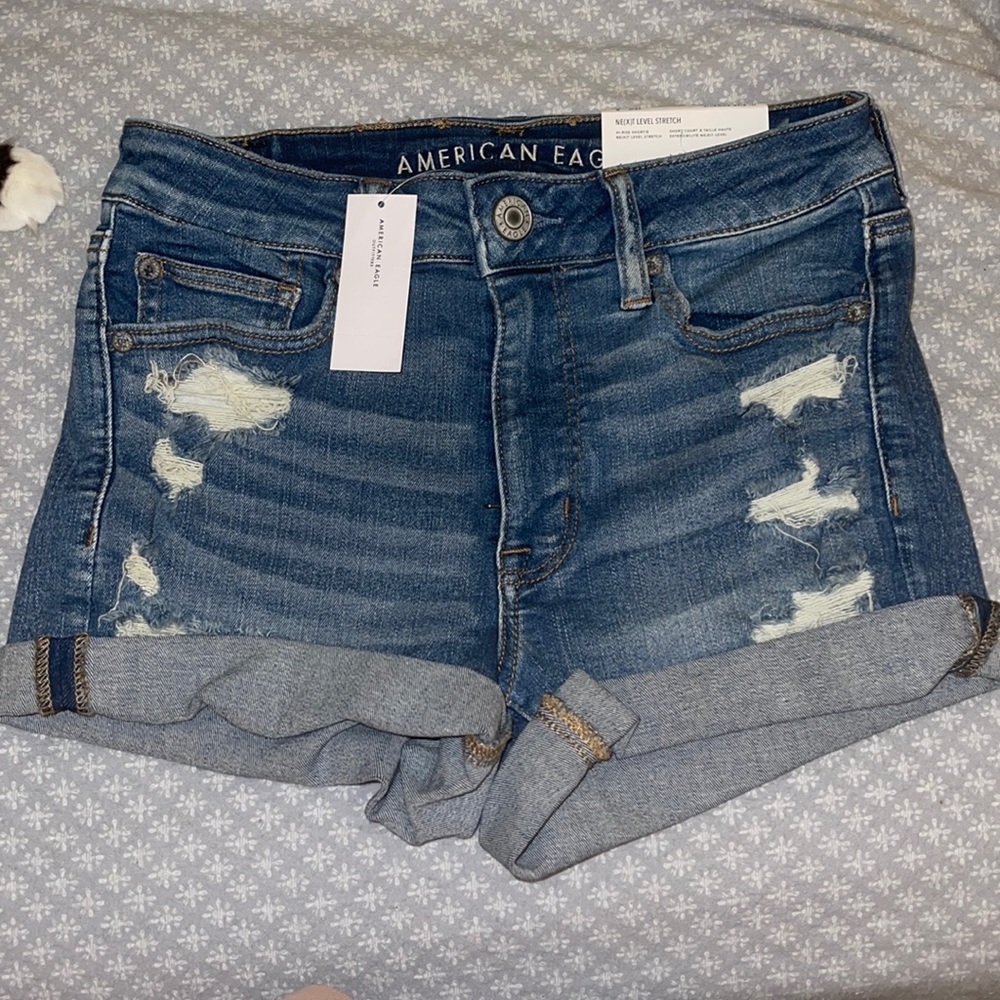 Brand is American Eagle outfitters. Medium denim. Size 6, New with tags.